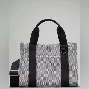 Lulemon Two-Tone Canvas Mini tote bag black/white